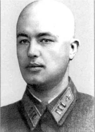 Подполковник ЗАЙЦЕВ НИКОЛАЙ МАКСИМОВИЧ (псевдоним — «БИНЕ») Родился в 1910 г. в г. Саратове. После окончания пя­ти классов общей школы поступил в фабрично-заводское училище. Работал пекарем на хлебозаводе.
