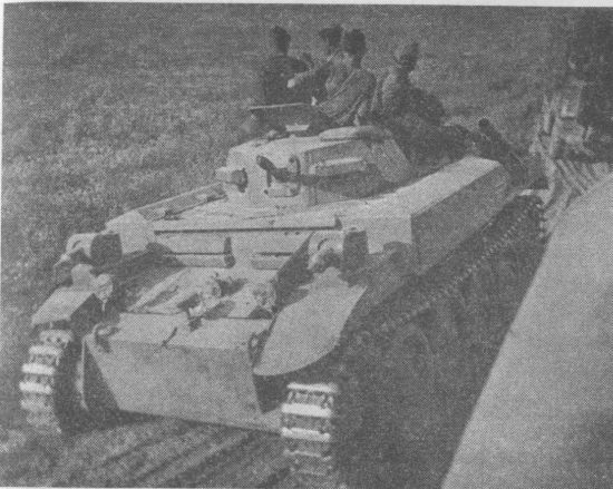 К 22 июня 1941 года огнемётными танками Flammpanzer II были укомплектованы 100-й и 101-й огнемётные танковые батальоны. К 22 июня 1941 года огнемётными танками Flammpanzer II были укомплектованы 100-й и 101-й огнемётные танковые батальоны.