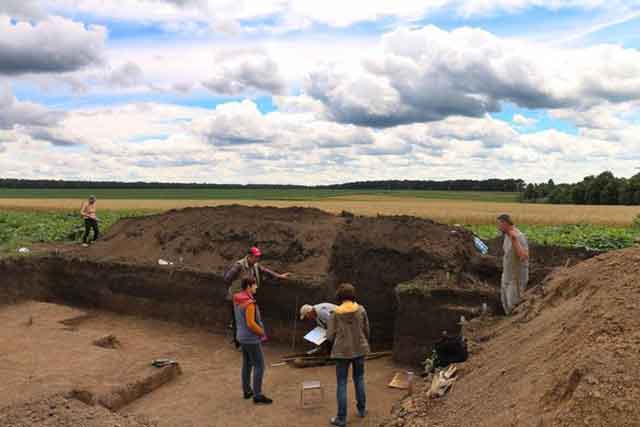 В Легедзинском некрополе черняховской культуры нашли уникальное захоронение (фото)
