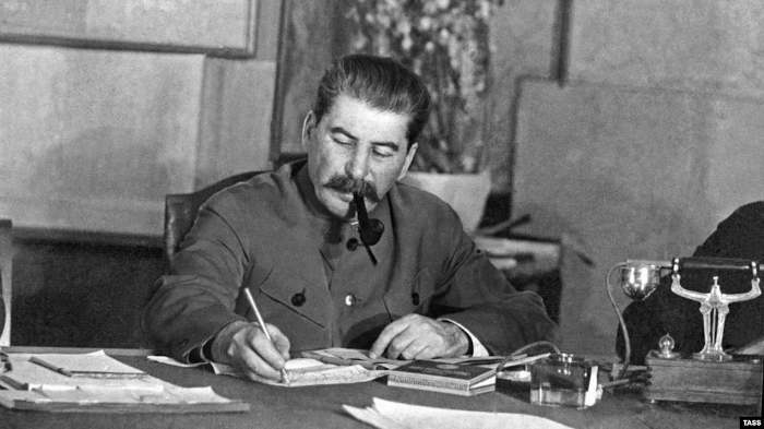 Крым и Черноморский флот в сталинских планах мировой войны