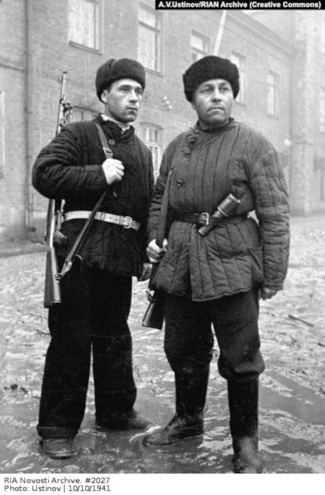 Московская милиция, октябрь 1941 года Московская милиция, октябрь 1941 года