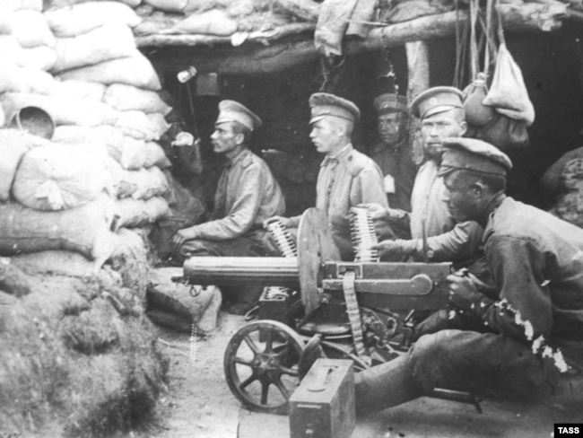 Первая мировая война. Русские солдаты на позициях Первая мировая война. Русские солдаты на позициях