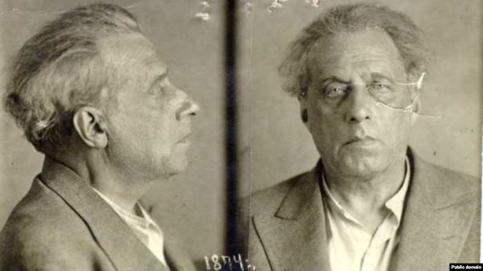 Всеволод Мейерхольд (1874–1940), тюремная фотография Всеволод Мейерхольд (1874–1940), тюремная фотография