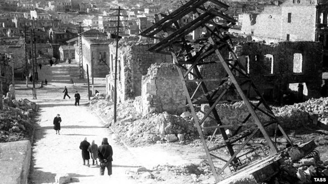 Севастополь, 1944 год Севастополь, 1944 год