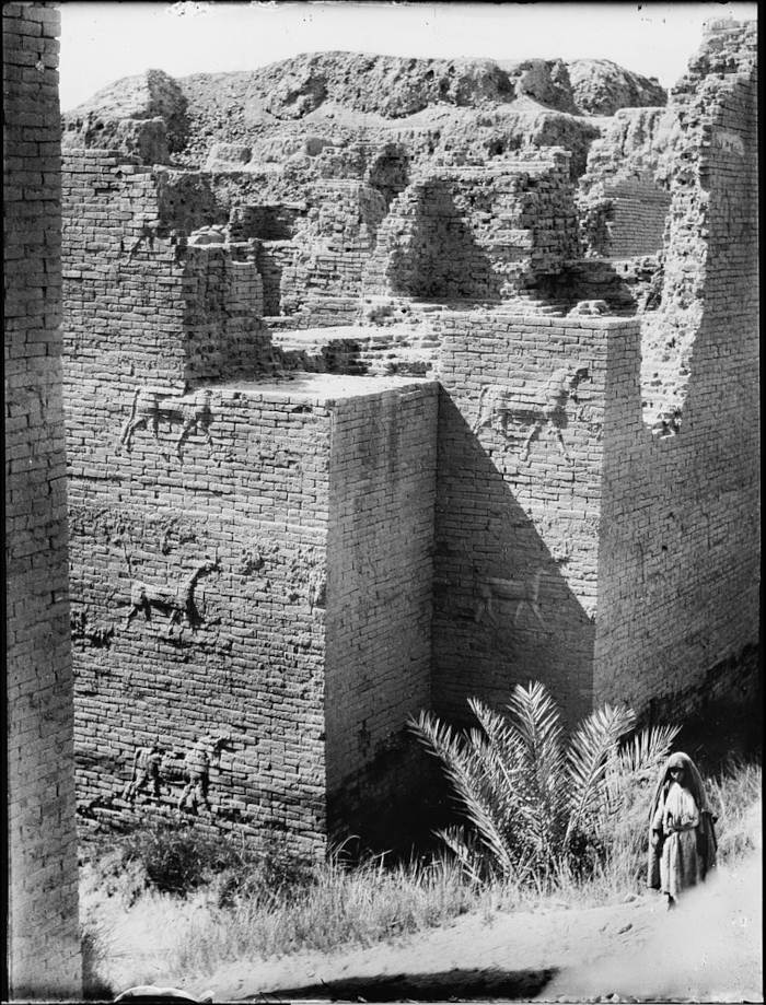 Ворота Иштар. Фотография 1930-х годов Ворота Иштар. Фотография 1930-х годов